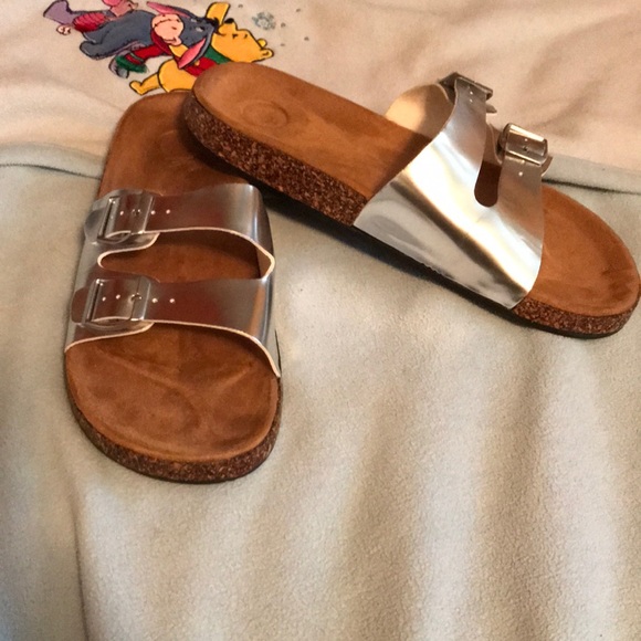 NWOT Sandals - Picture 2 of 5
